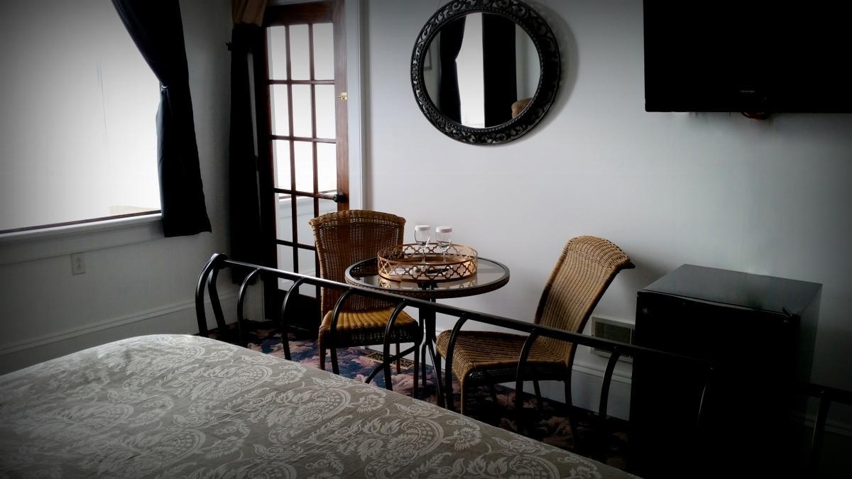 Mineral Point Hotel Ngoại thất bức ảnh