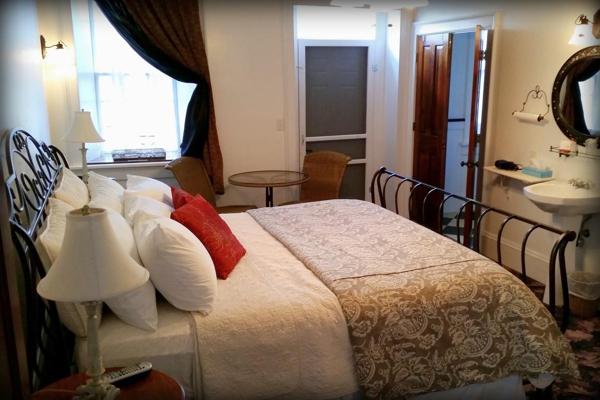 Mineral Point Hotel Ngoại thất bức ảnh